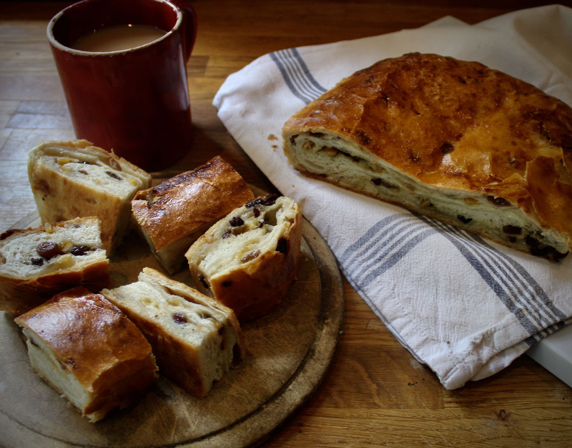 Larray Cake Lardy cake recipe - Pies, Puddings and Pottages